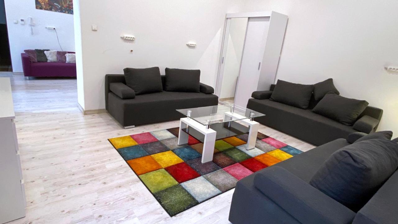 Aparthotel Zabrze, Apartamenty W Centrum Z Prywatnym Parkingiem Exterior foto